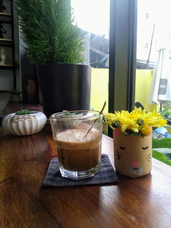 The Q Hostel 芽庄