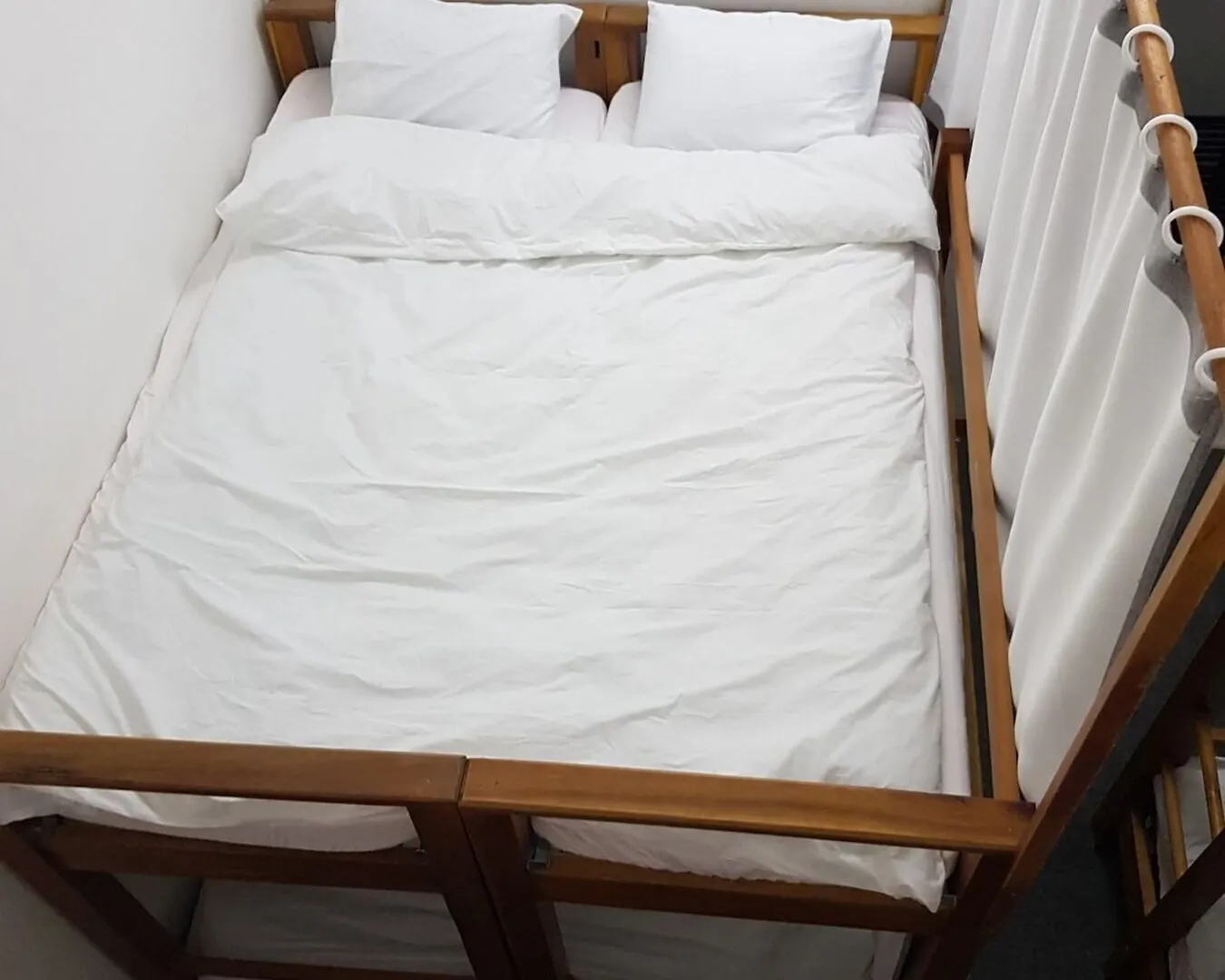 The Q Hostel 芽庄